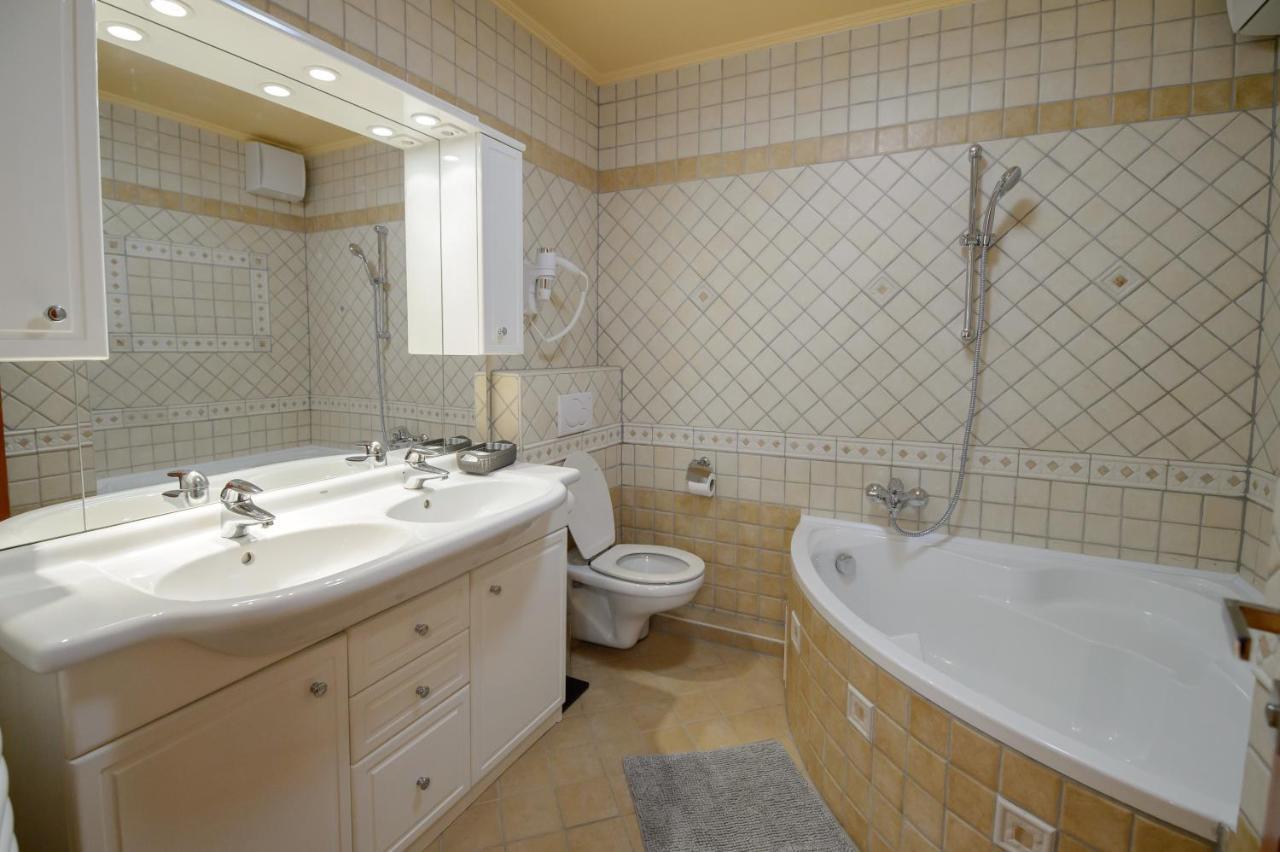 Hr Apartmanhaz Erlau Exterior foto